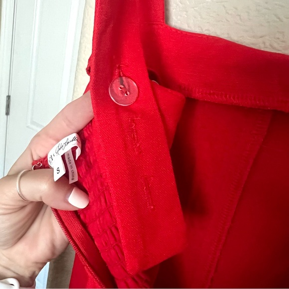 VICI x Amber Lancaster Meadow Pleated Linen Midi Dress - Picture 10 of 11